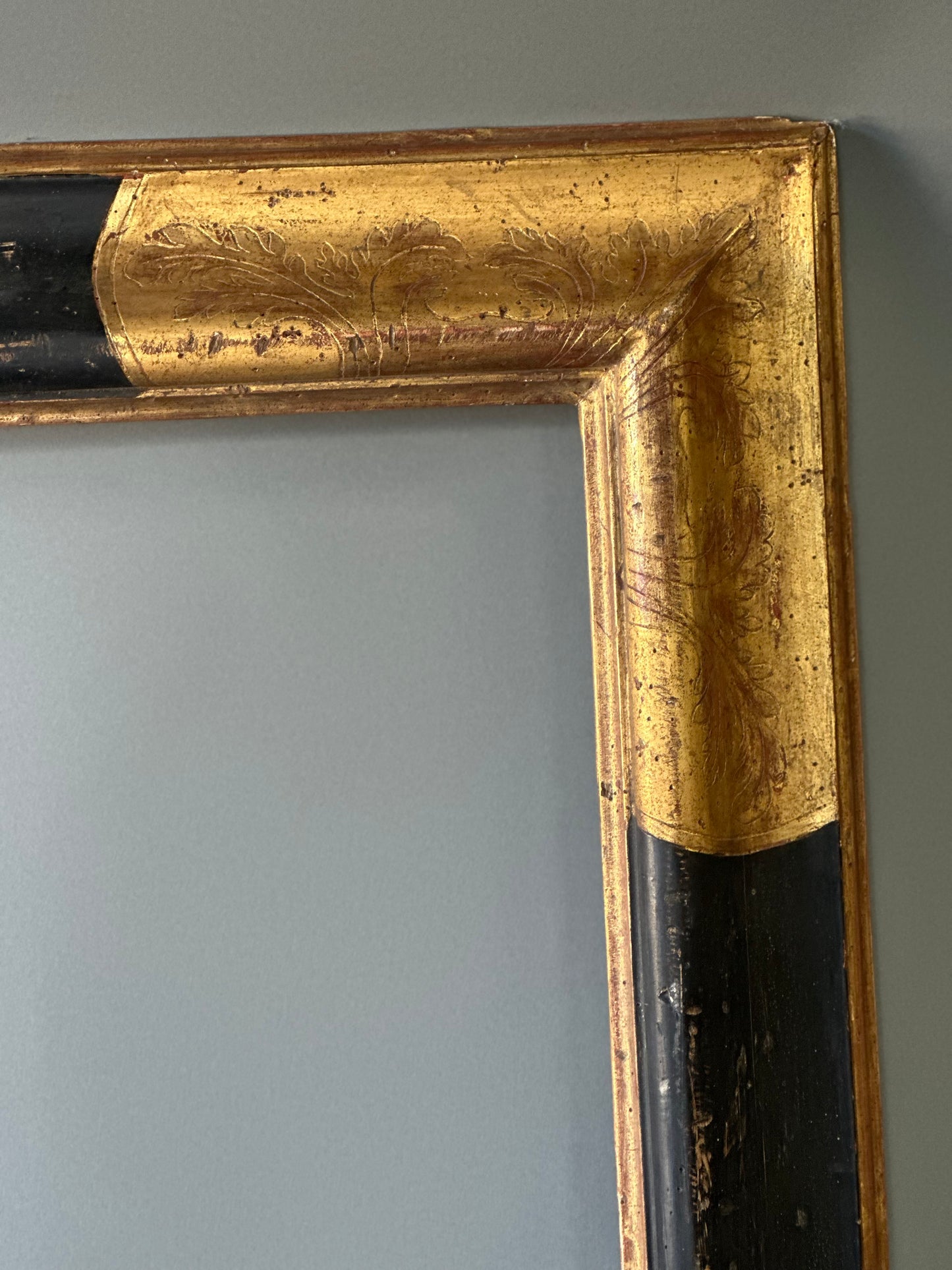 Italian Wooden Black and Gold Gilt Mirror
