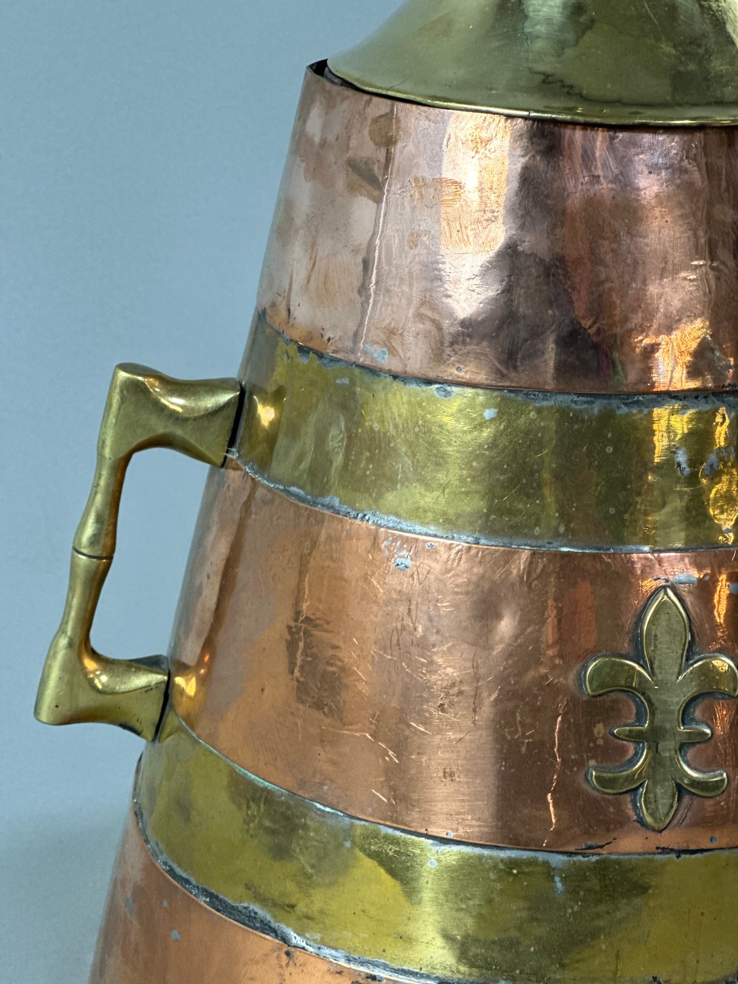 Copper Cidre With Fleur de Lis