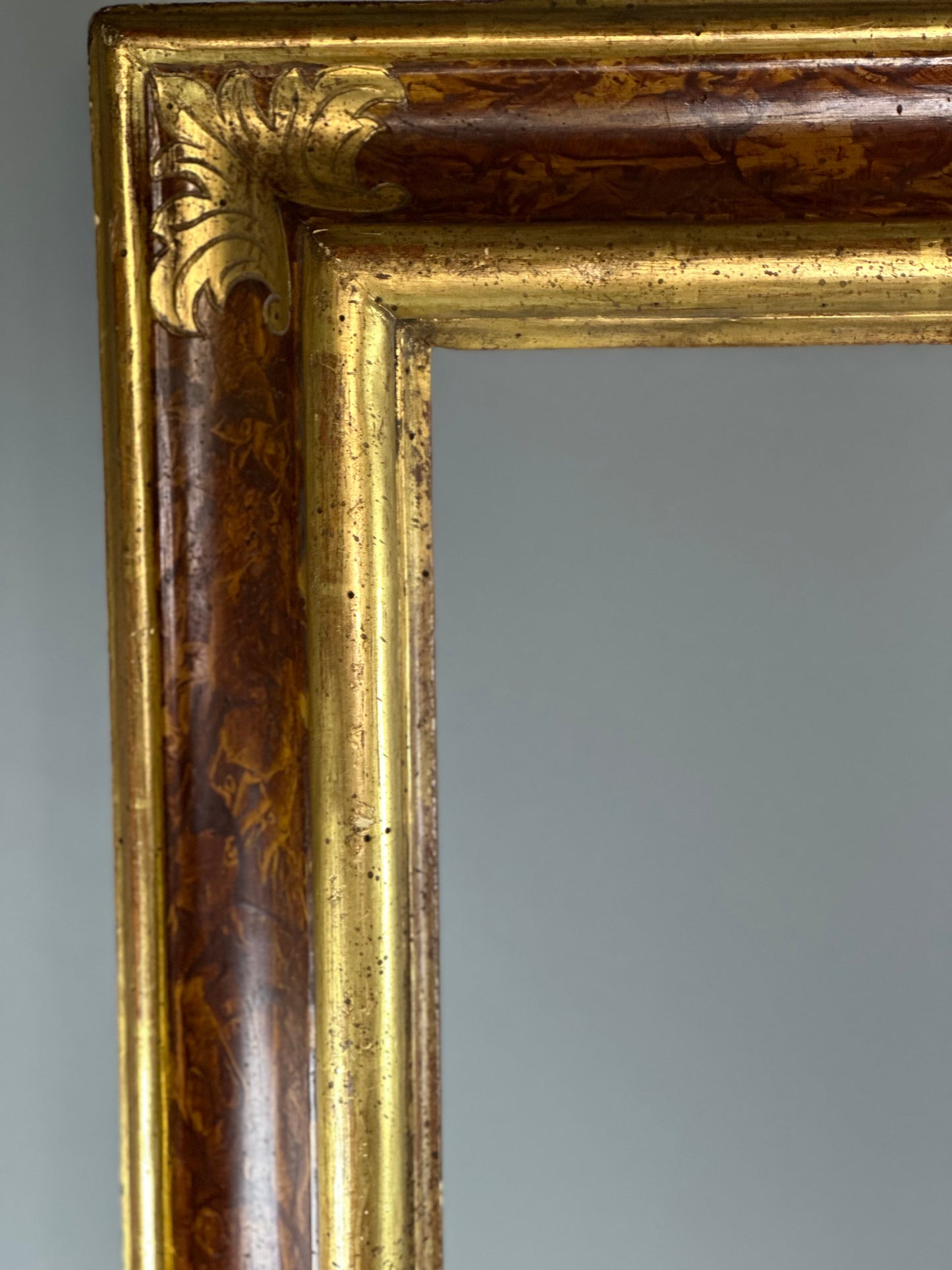 Early 19th Century Gold Gilt Frame