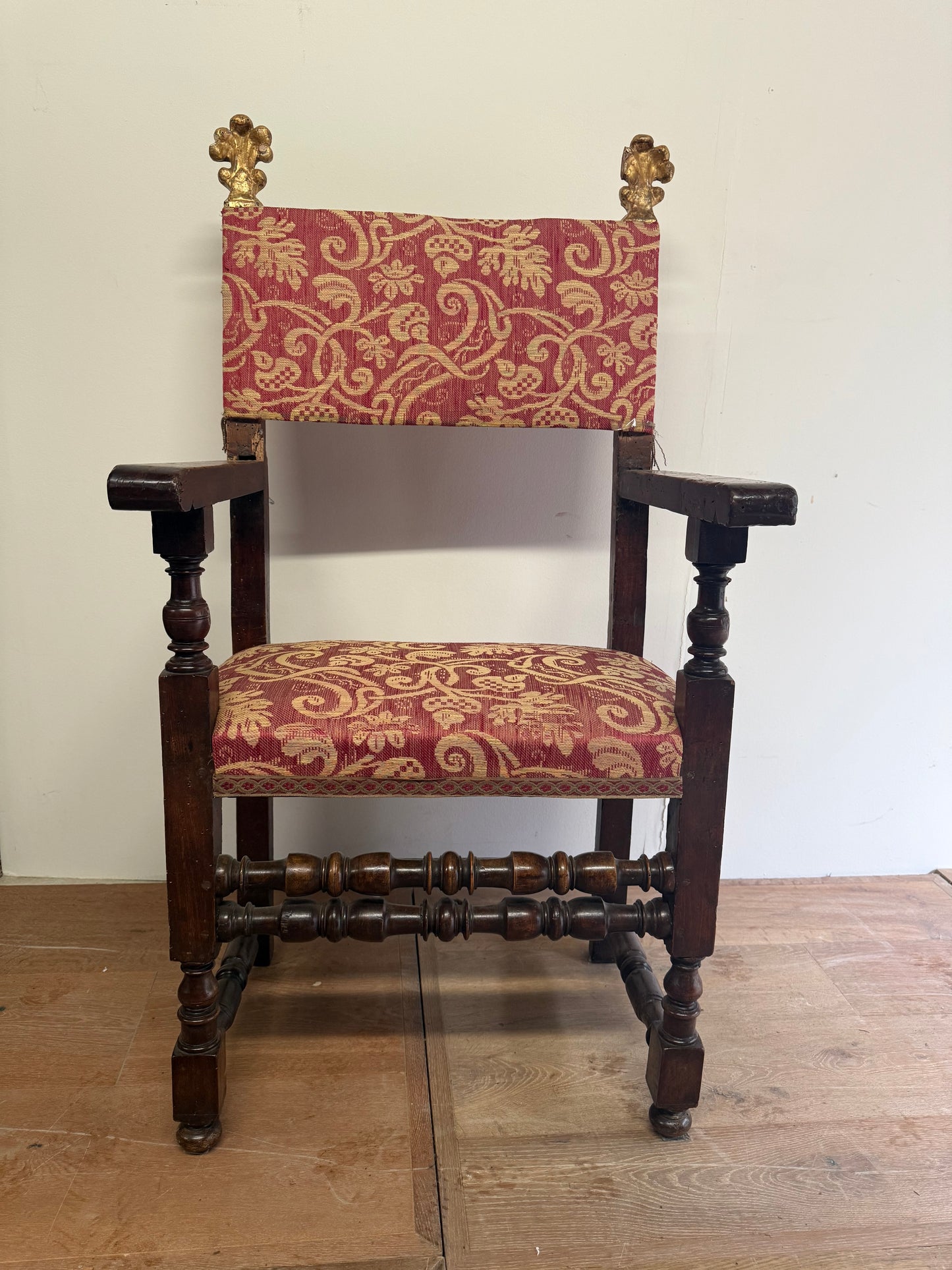 Italian Walnut Throne Chair c1800