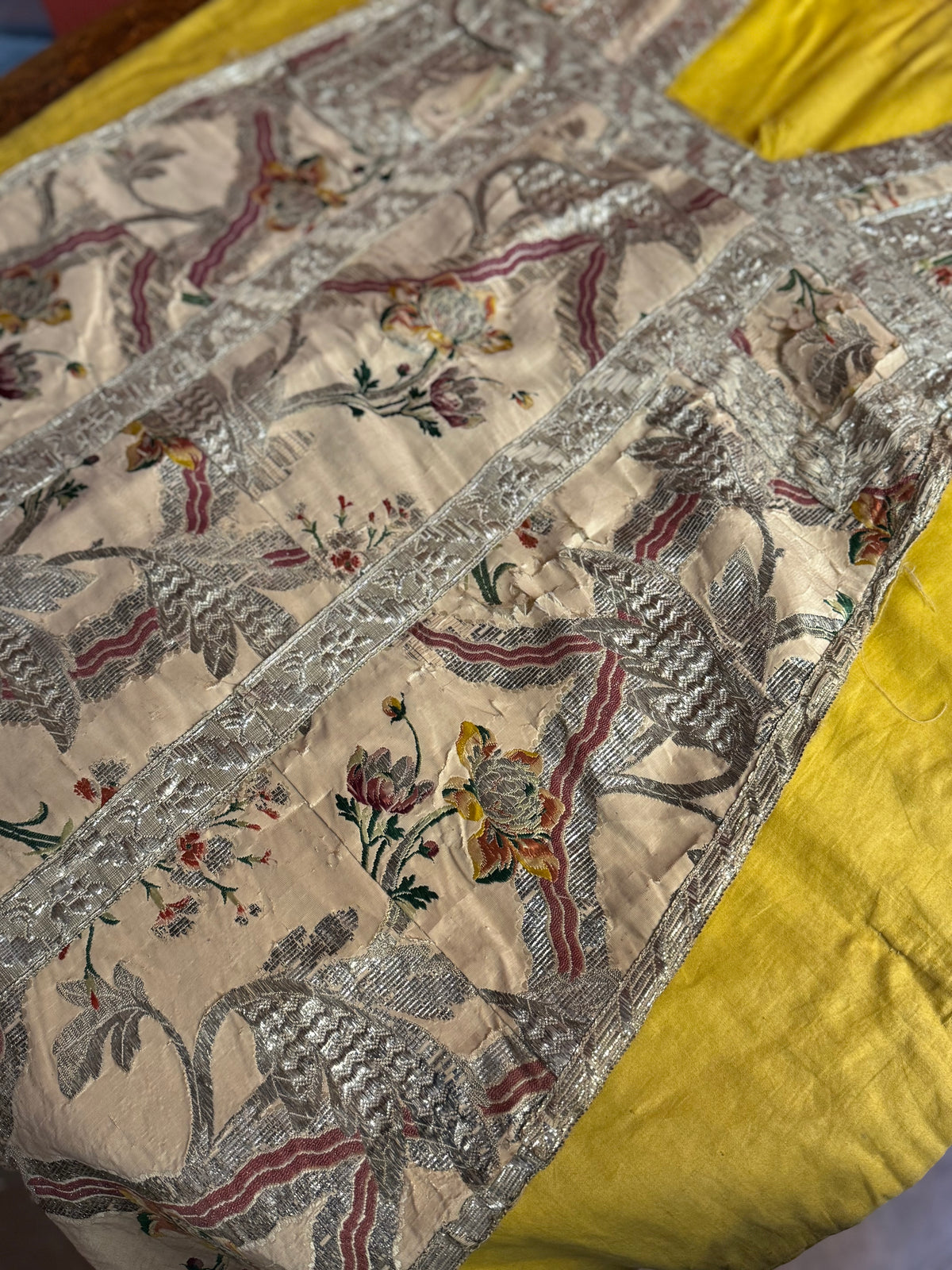 Papal Robe Papal Robe With Silver Thread Embroidery 1780 – Circa II Antiques
