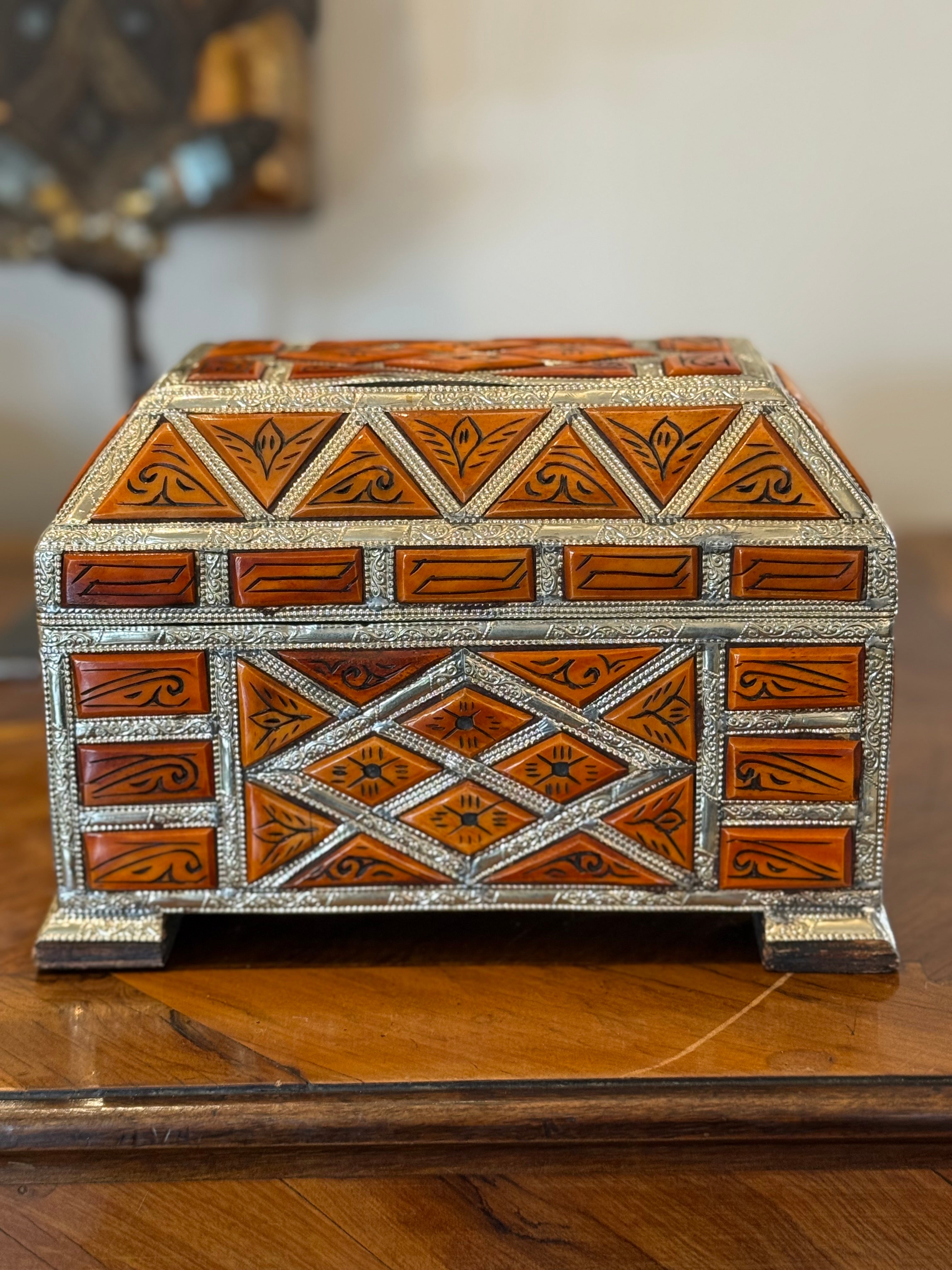 Moroccan Bone Inlay Box - Rectangle