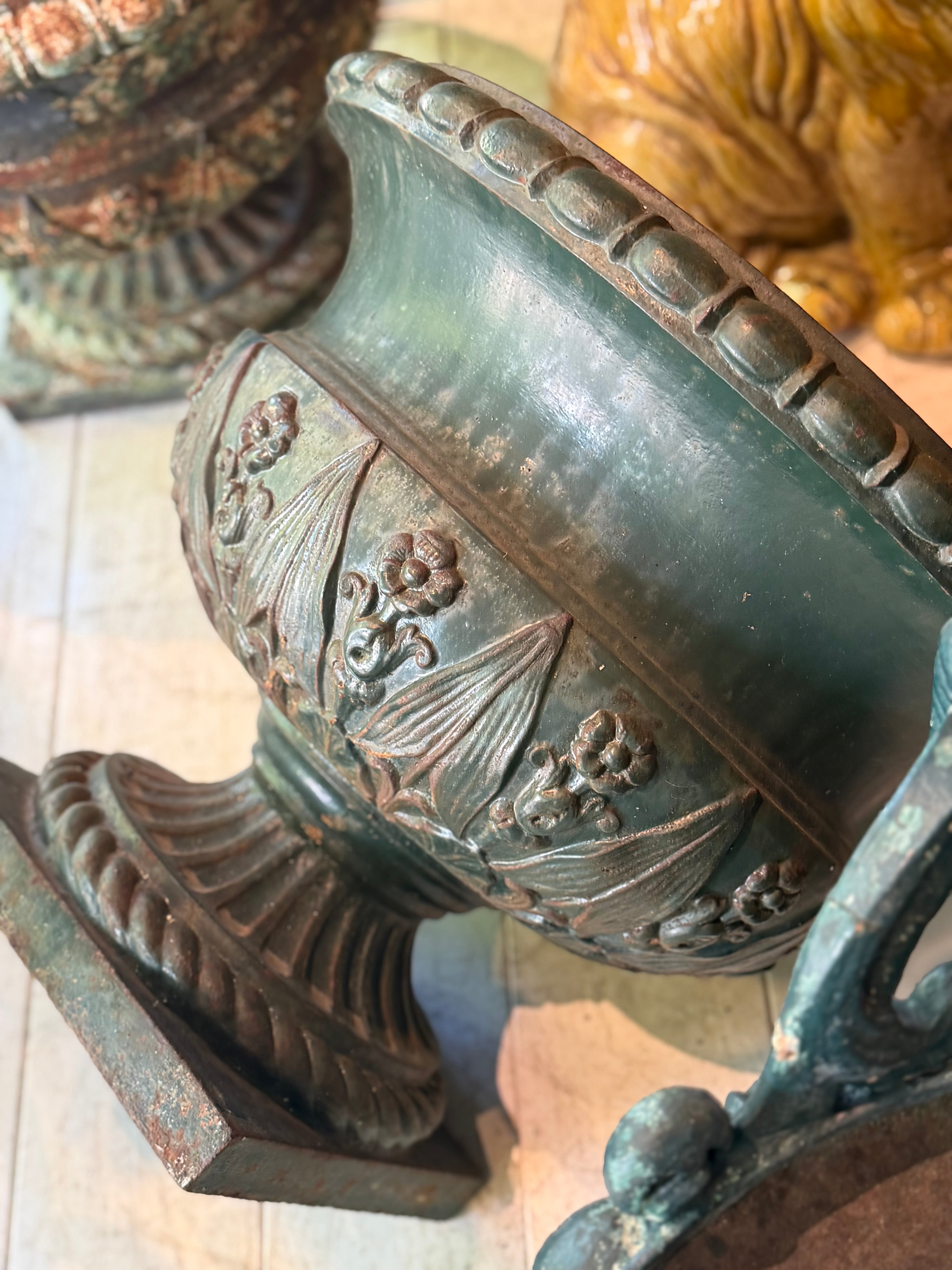 Fontainebleau Style Lead Urn