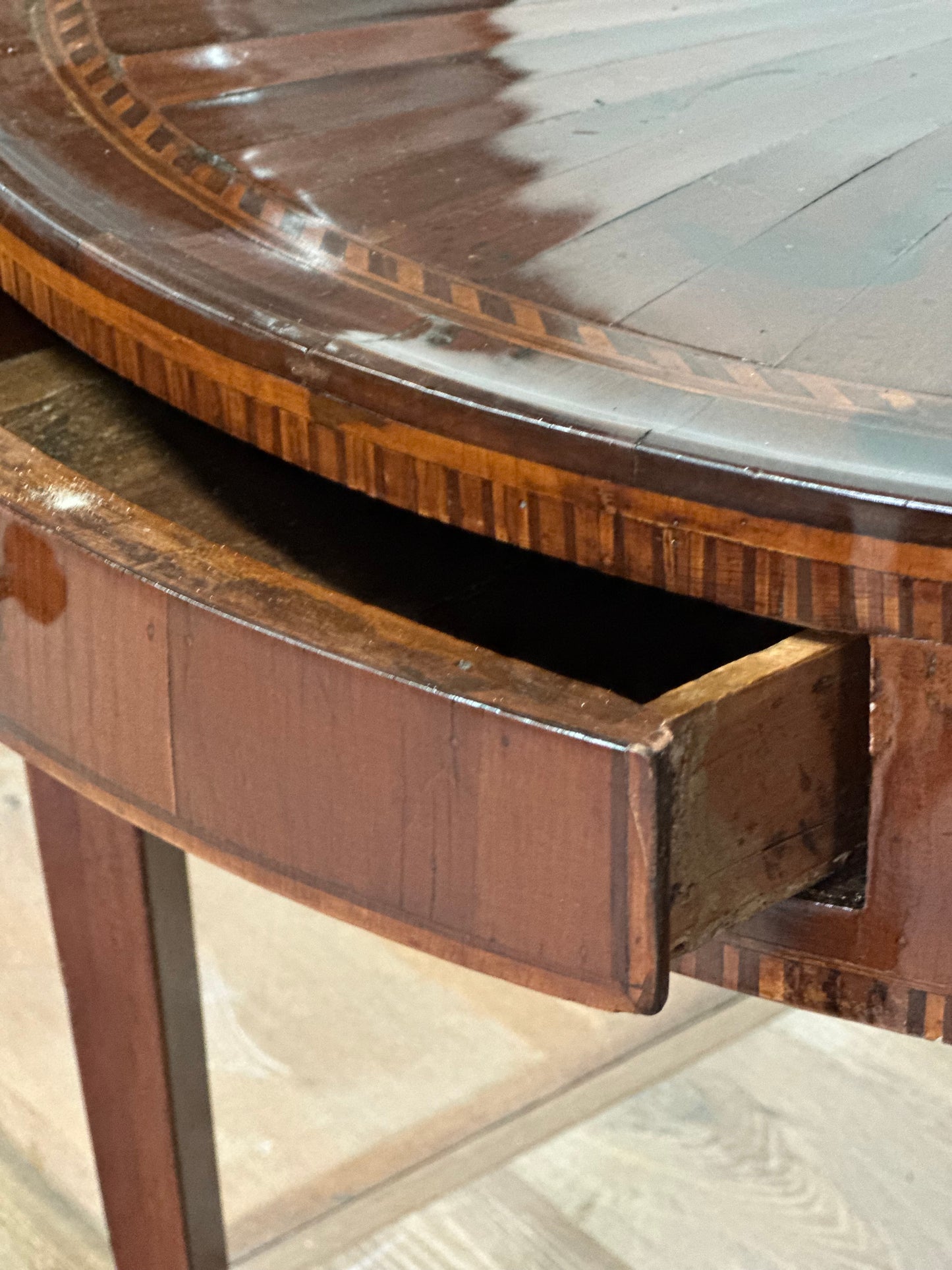 Mahogany Round Center Table - Italian 1820s