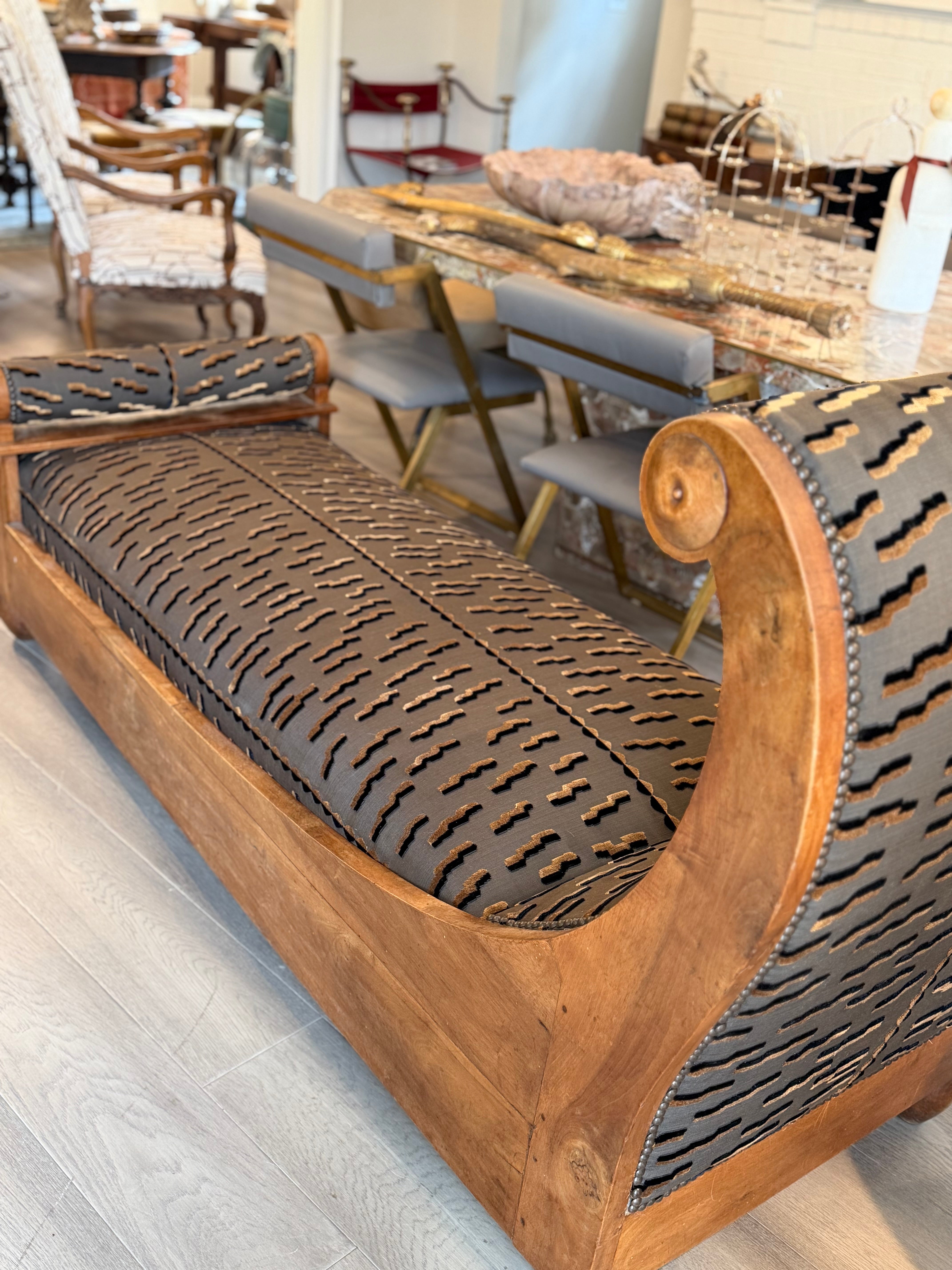 French Monaco Birds Eye Maple Recamier -1920s