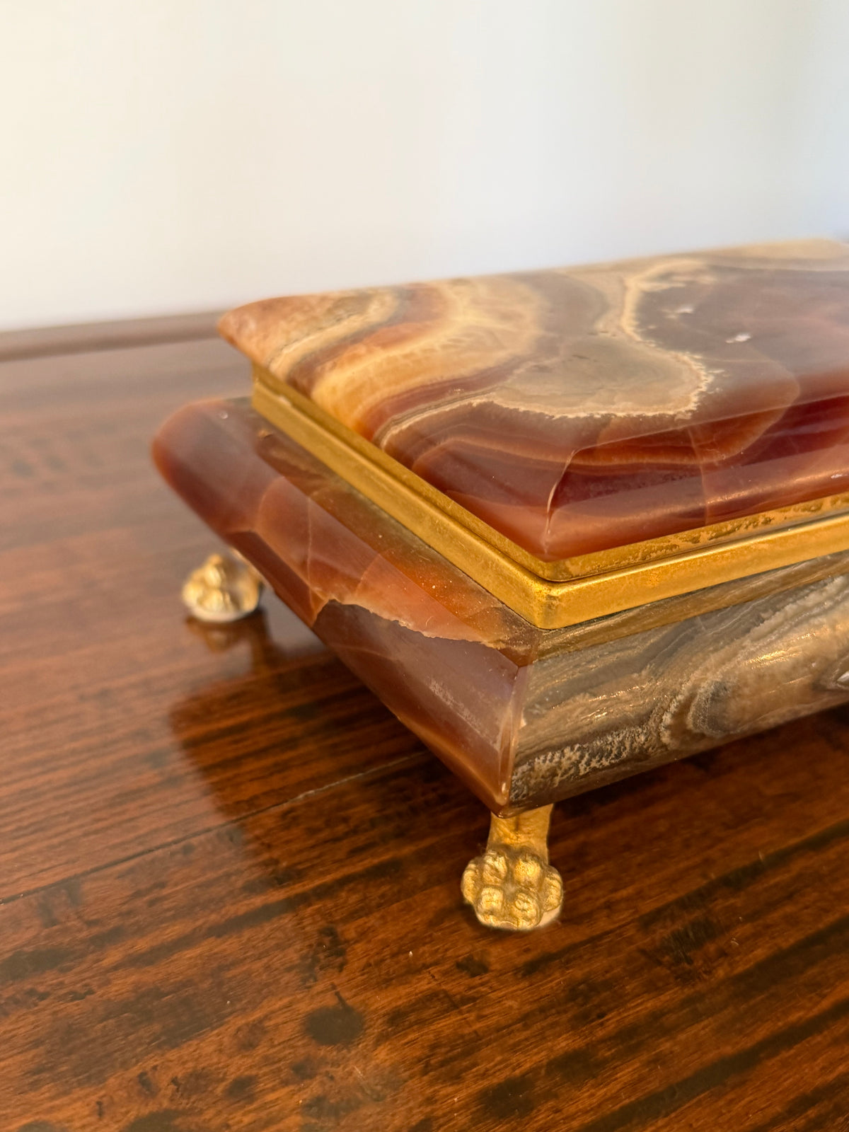 Italian Onyx Footed Box - Tobacco