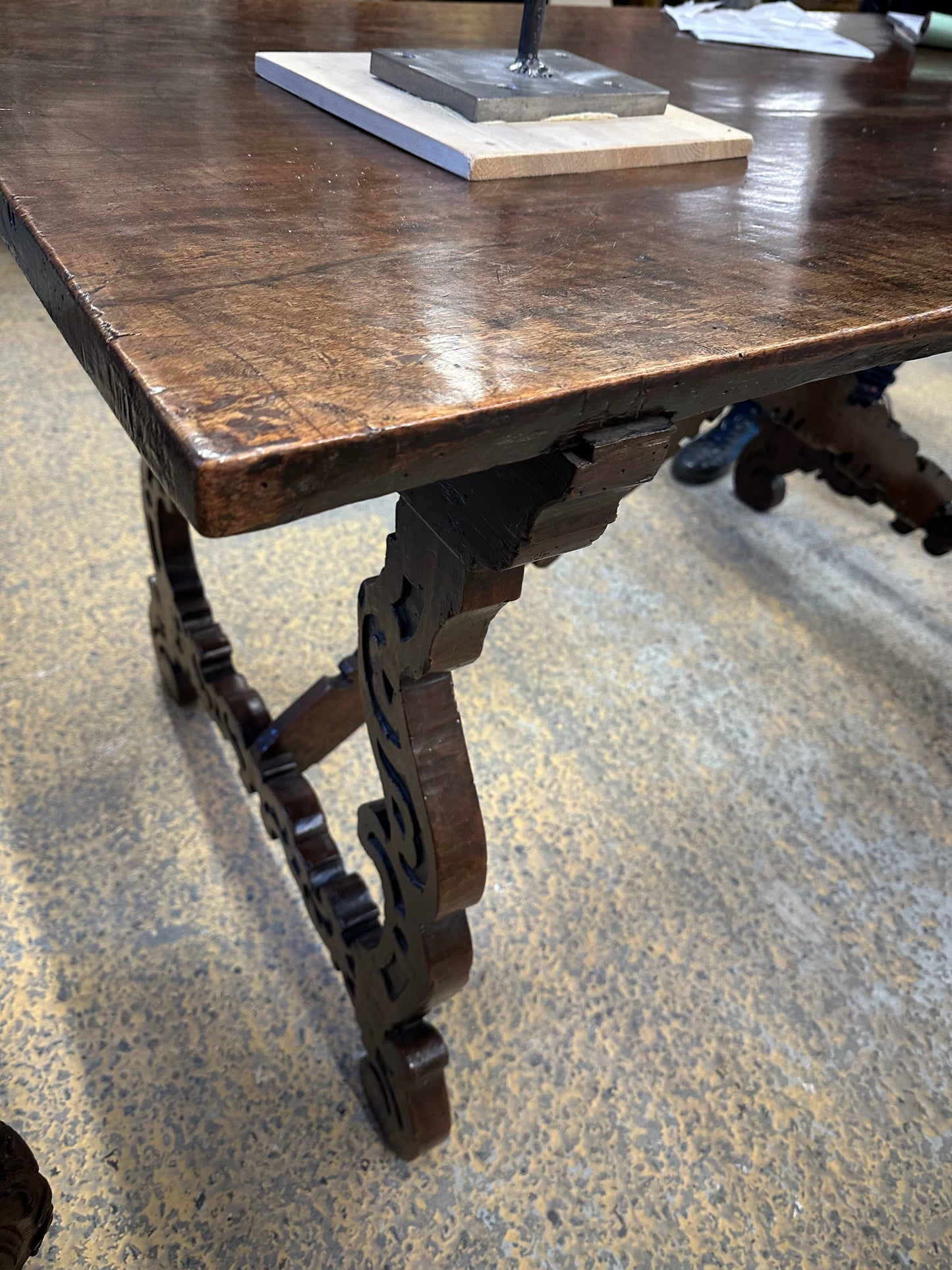 Italian Walnut Table c1800