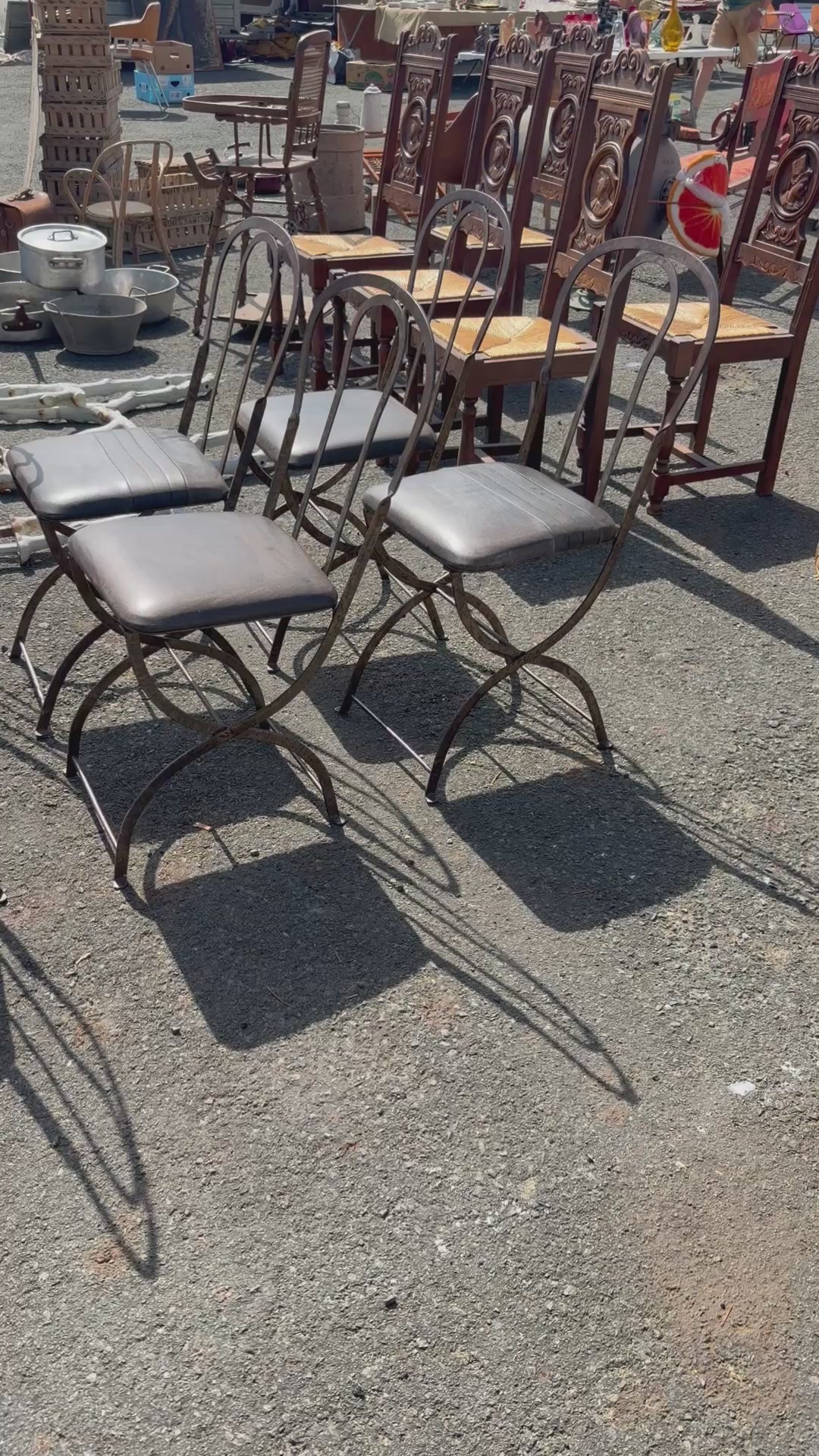 Load video: Chaises De Terrasse - France
